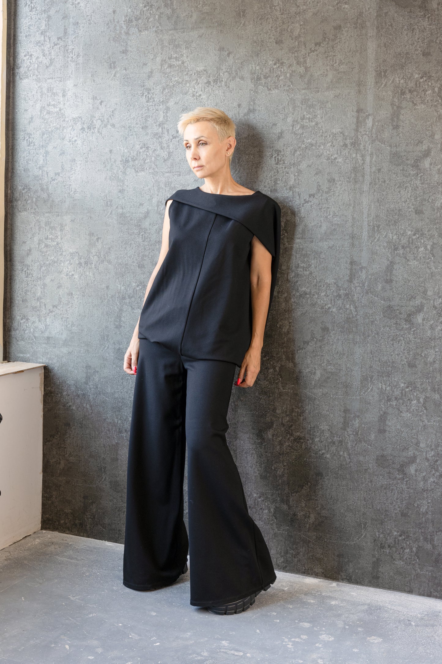 Flared Ponte di Roma Pants – Hidden Zipper, Soft Stretch Fabric, Elegant Fit