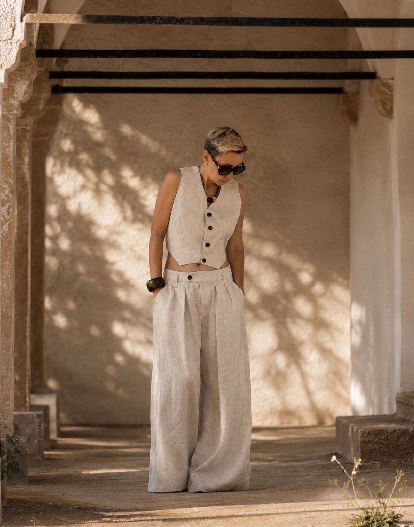 Natural Linen Live model - 1
