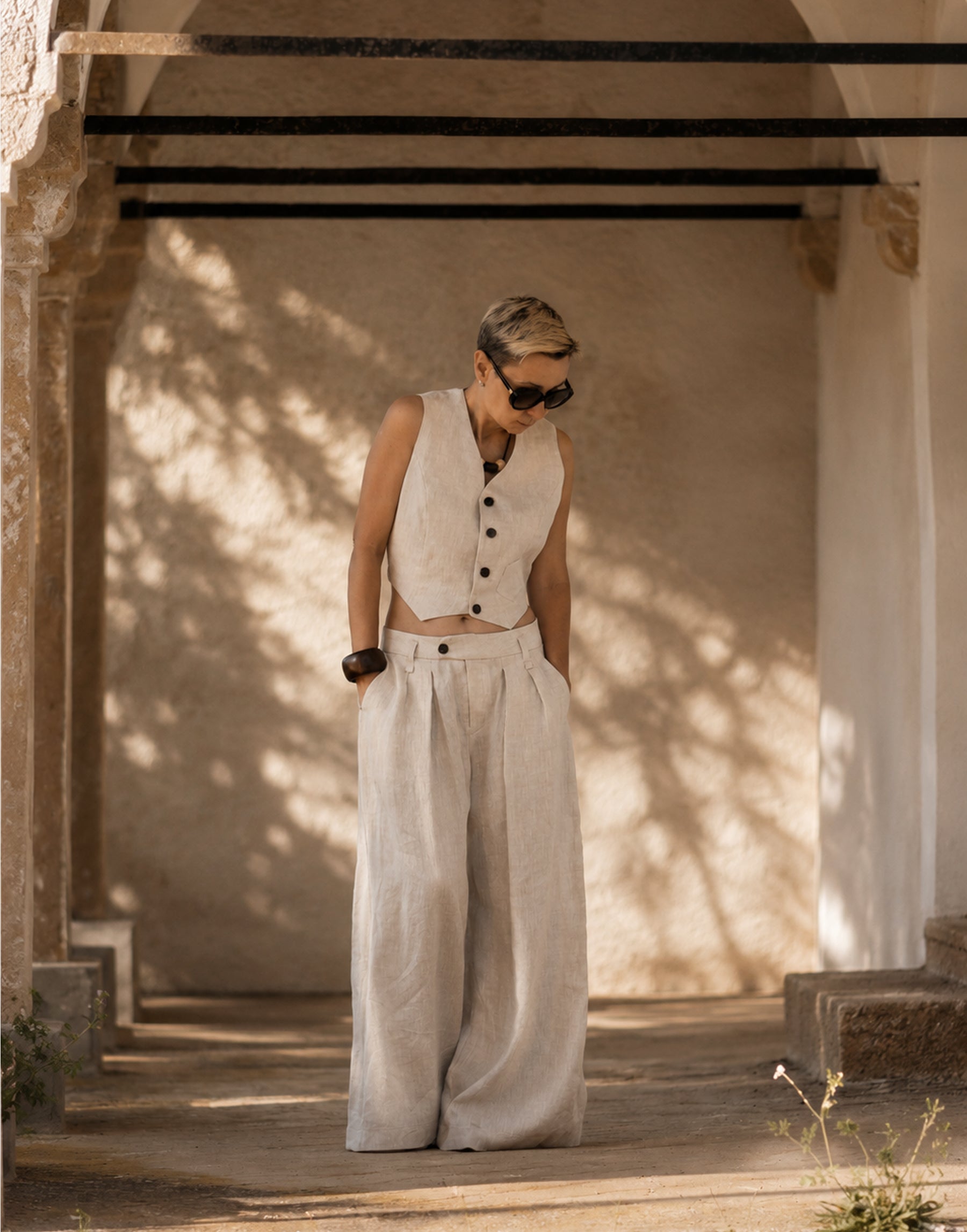 Natural Linen Live model - 1
